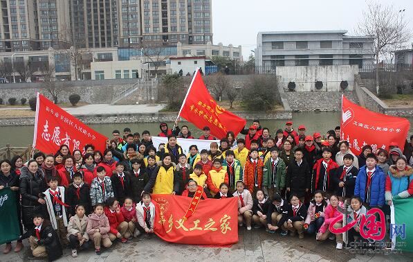 新鄉(xiāng)市青年志愿者節(jié)水護水志愿服務(wù)在